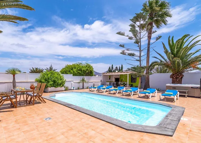 Aloe Vera فيلة بلايا بلانكا